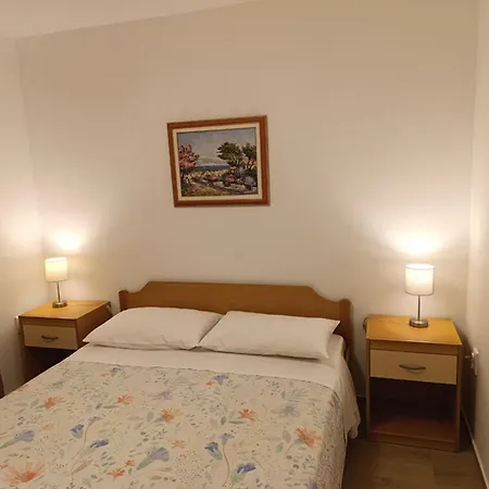 Ljilja Apartmán Nin