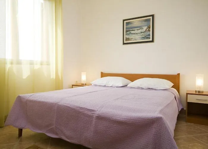 Ljilja Apartmán Nin