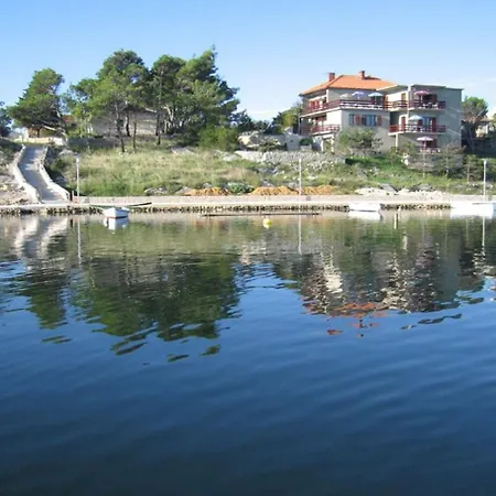 Apartment Ljilja *